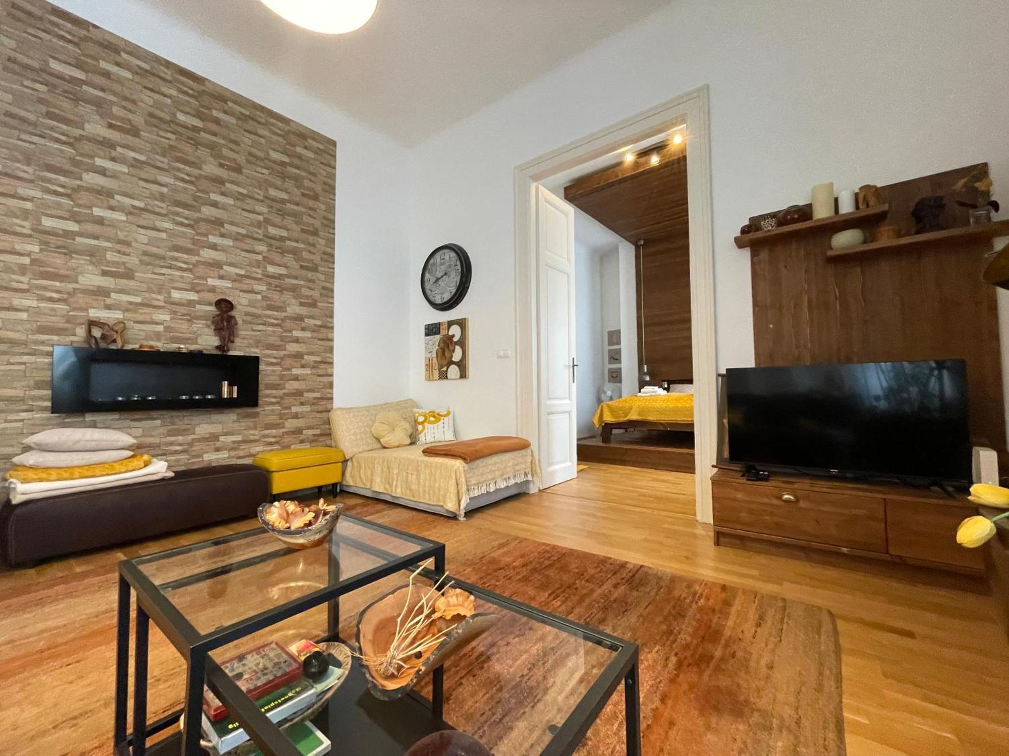 Amber Pearl Apartment 2 Rooms And 2 Bathrooms At Kalvin Square Βουδαπέστη Εξωτερικό φωτογραφία